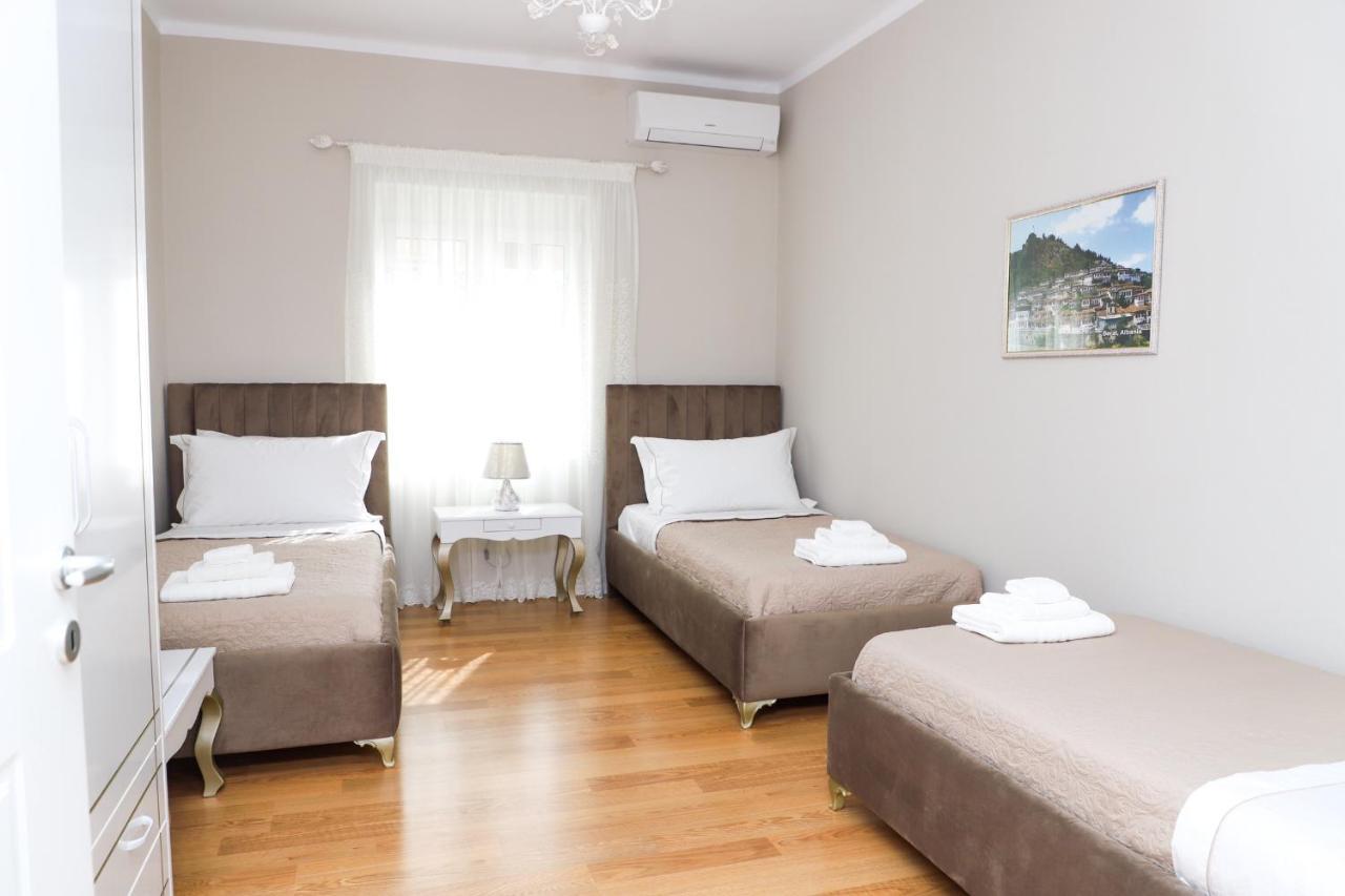 Olimpia Inn Berat Buitenkant foto